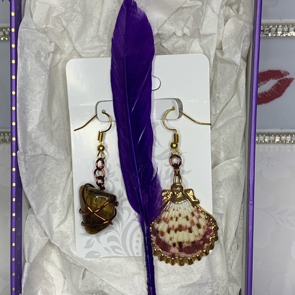 New Tigers Eye Earrings - Picture 4 of 4